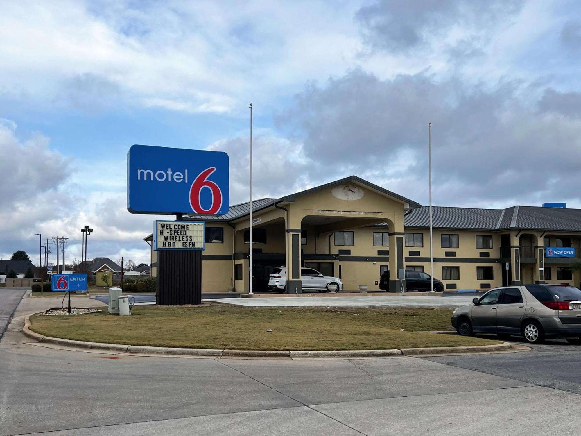 Motel 6 Prattville Al Eksteriør billede